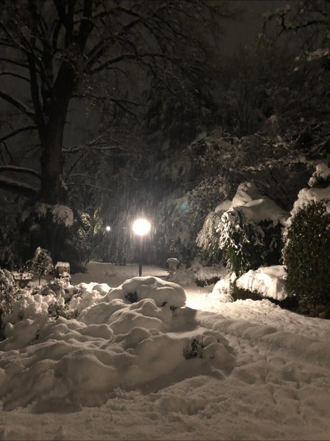 Il Pioppo Antico Appartement Viggiù Buitenkant foto