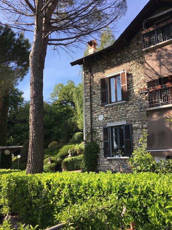 Il Pioppo Antico Appartement Viggiù Buitenkant foto